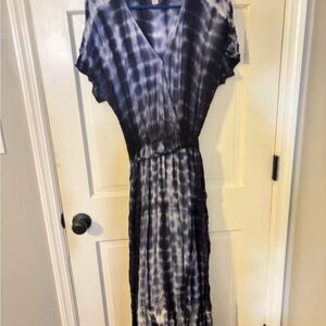 Knox Rose Blue and White Maxi Dress